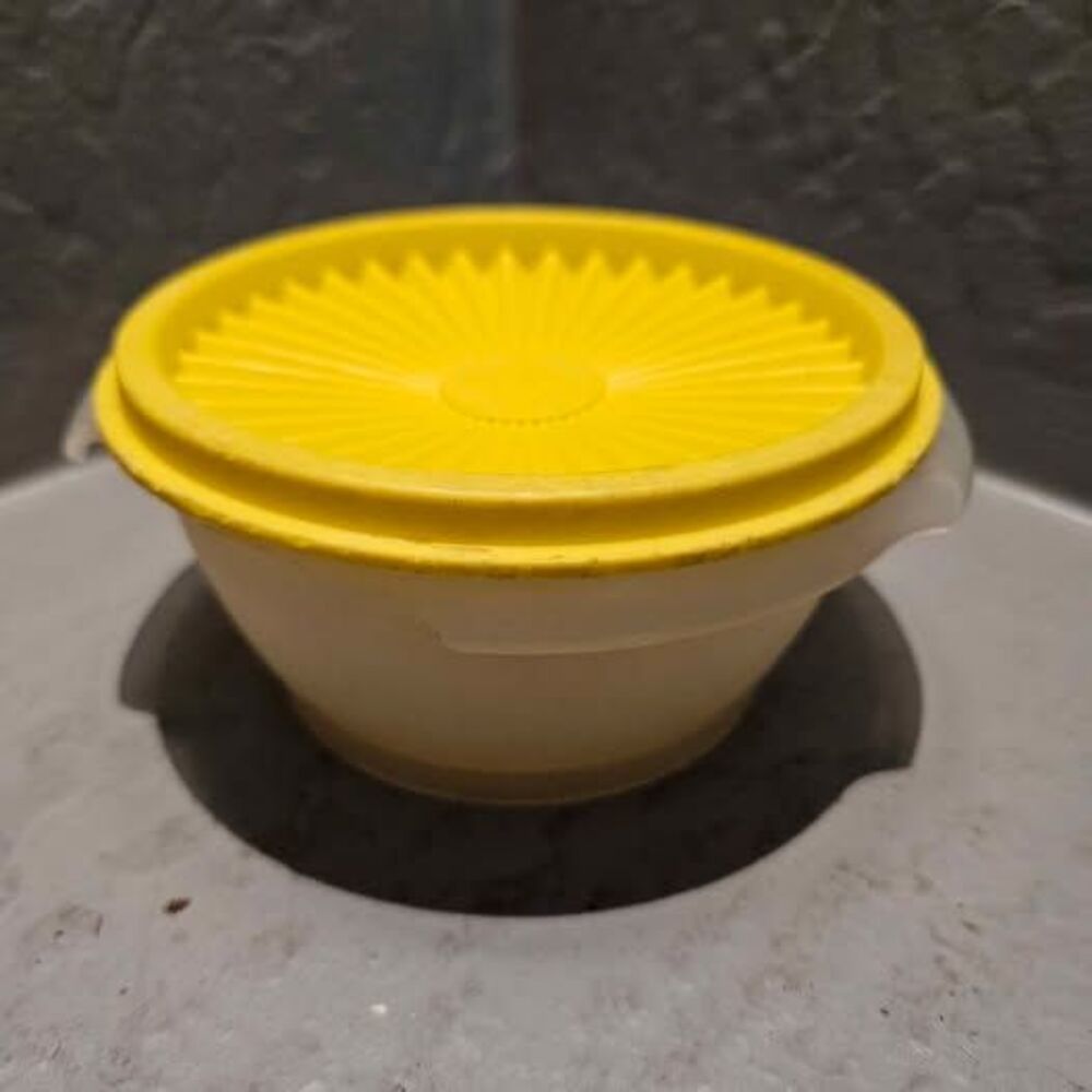 Vintage Servalier Tupperware Sunburst Bowl with Lid